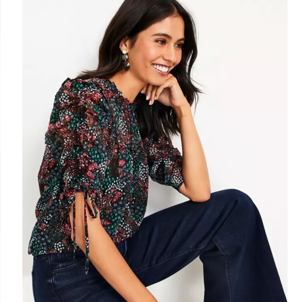 NWT LOFT Garden Ruffle Tie Sleeve Top